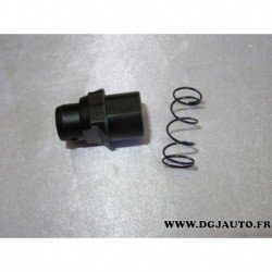 Chemine avec ressort attache plage arriere coffre enroulable 90493408 pour opel omega B break