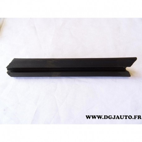 Joint support vitre fixe porte arriere gauche 9131043 pour opel astra G 5 portes dont break