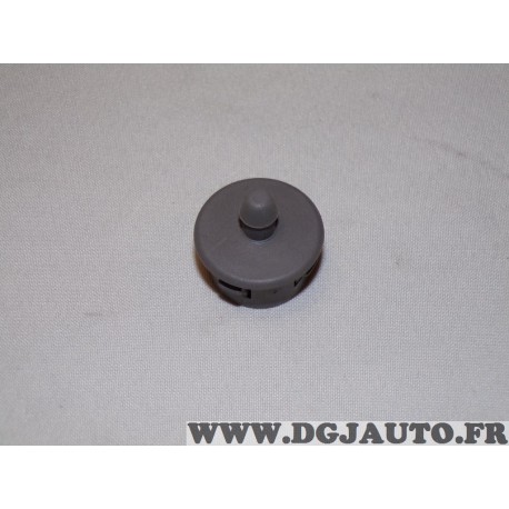 Bouchon revetement compartiment coffre Fiat 735250394 pour fiat multipla 