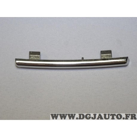 Barre revetement calandre grille de radiateur Fiat 82482571 pour fiat croma de 1990 à 1996 